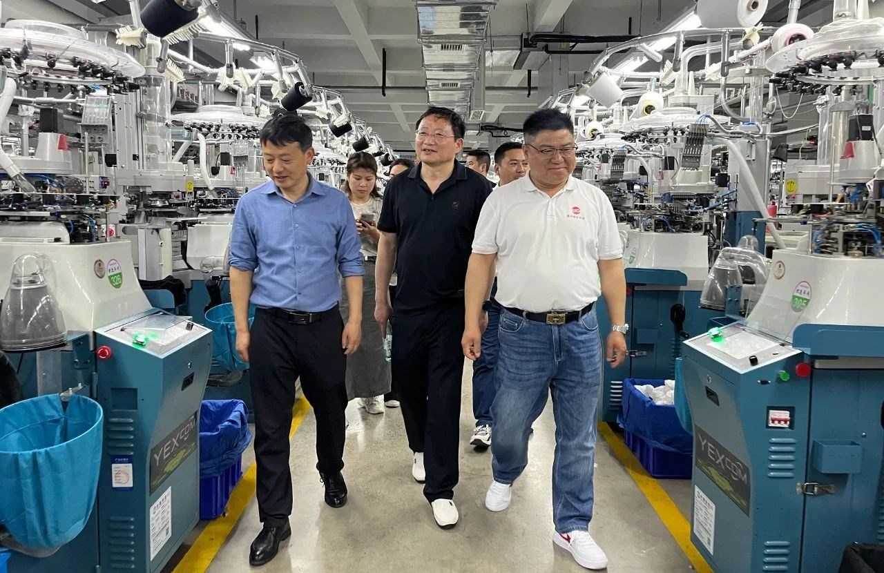 东至县工商联（总商会）与石台县工商联（总商会）开展联谊交流活动，莅临尧舜智能科技集团参观指导